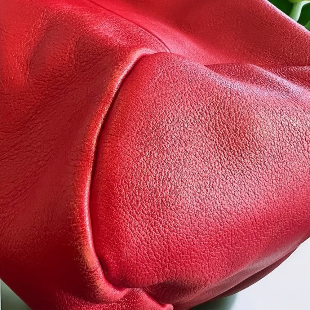Salvator Ferragamo Women's Red Patent Leather Miss Vara Selene Tote - Picture 13 of 13